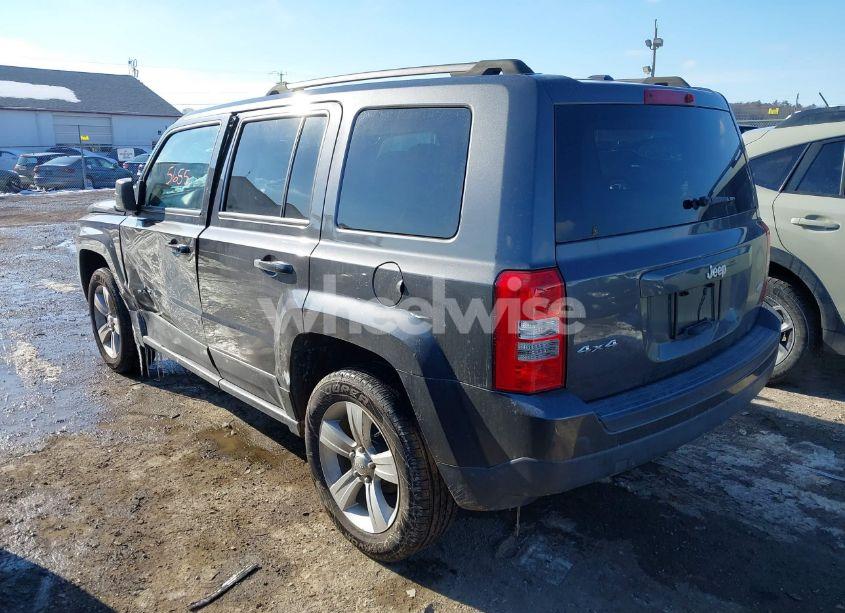 Photo 3 of 2014 Jeep Patriot LATITUDE (VIN 1C4NJRFB2ED886239)