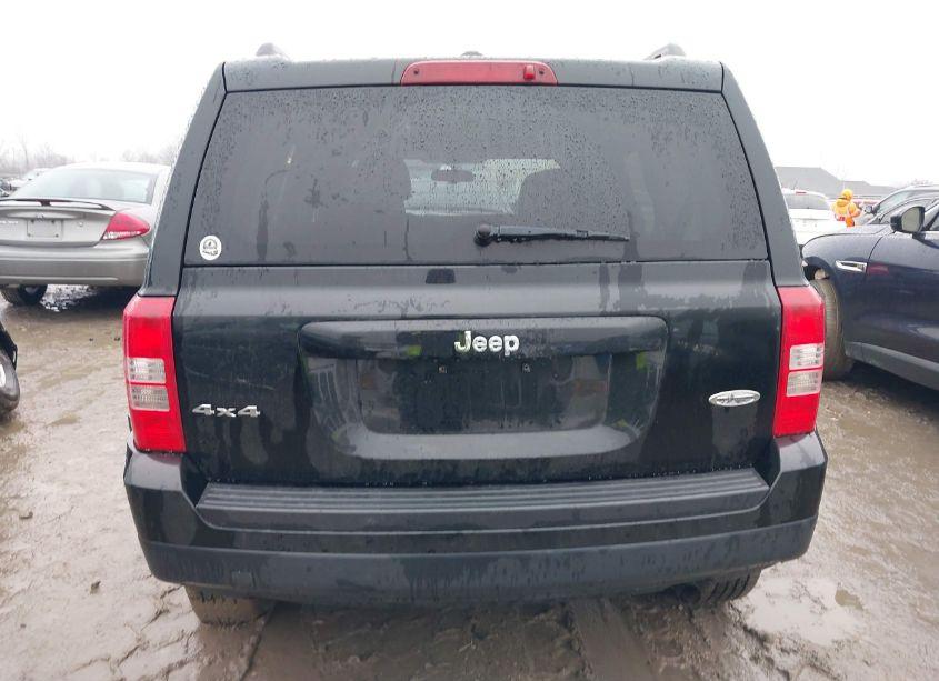 Photo 16 of 2015 Jeep Patriot HIGH ALTITUDE EDITION (VIN 1C4NJRFB2FD169096)