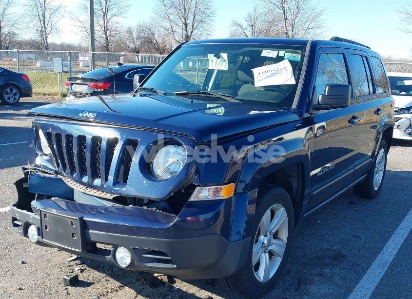 Photo 2 of 2015 Jeep Patriot LATITUDE (VIN 1C4NJRFB2FD202727)
