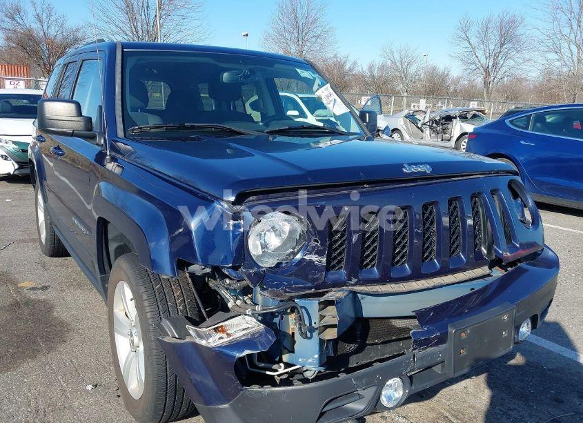 Photo 6 of 2015 Jeep Patriot LATITUDE (VIN 1C4NJRFB2FD202727)
