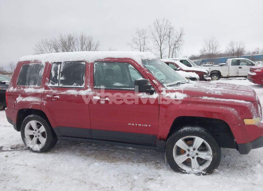Photo 13 of 2016 Jeep Patriot LATITUDE (VIN 1C4NJRFB2GD522809)