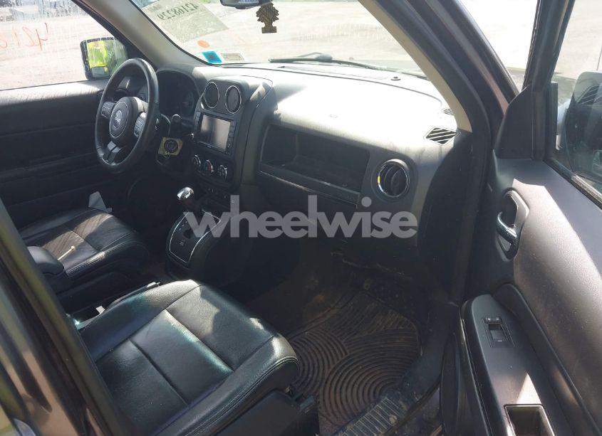 Photo 5 of 2016 Jeep Patriot HIGH ALTITUDE EDITION (VIN 1C4NJRFB2GD654226)