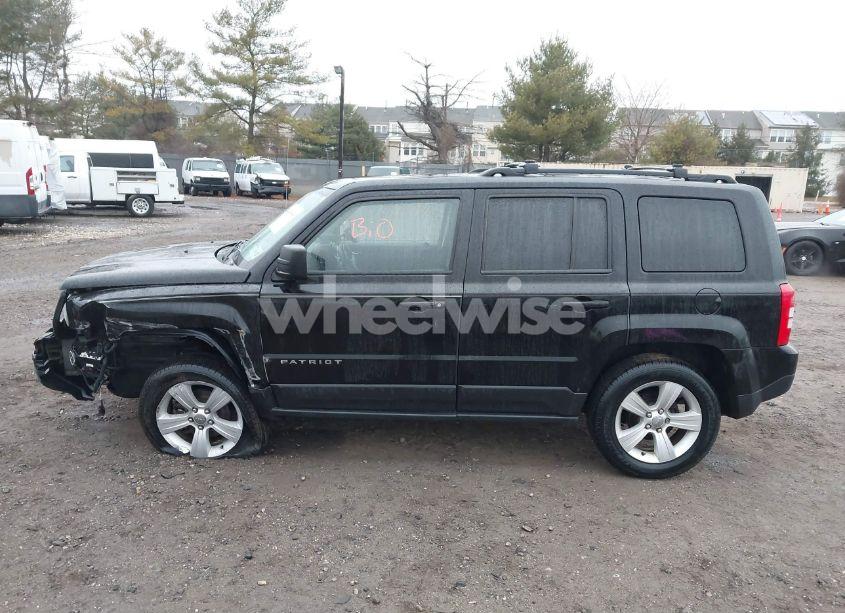 Photo 14 of 2016 Jeep Patriot LATITUDE (VIN 1C4NJRFB2GD776262)