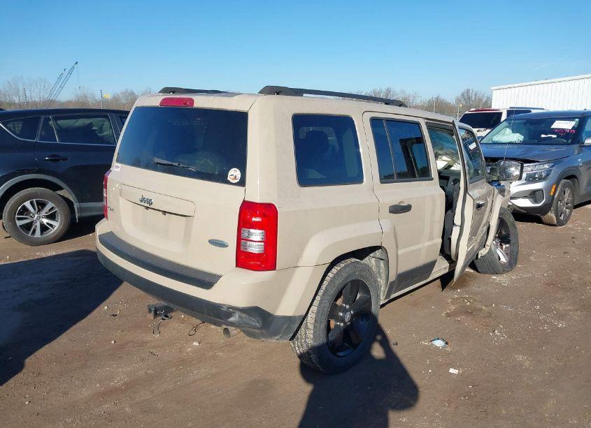 Photo 4 of 2017 Jeep Patriot LATITUDE 4X4 (VIN 1C4NJRFB2HD159221)