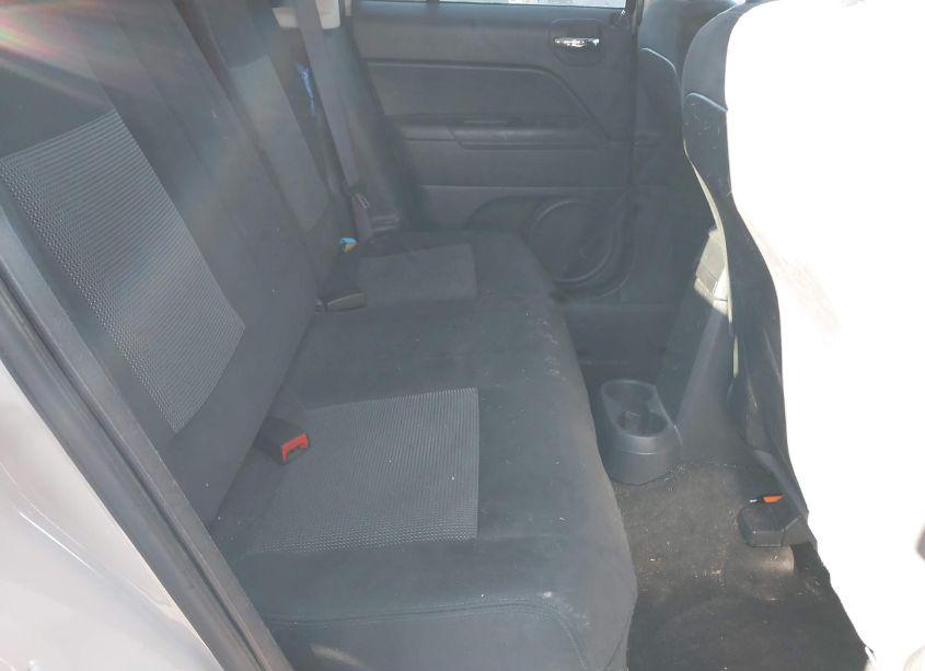 Photo 8 of 2017 Jeep Patriot LATITUDE 4X4 (VIN 1C4NJRFB2HD159221)