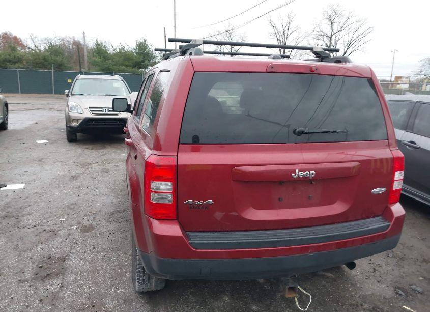 Photo 3 of 2017 Jeep Patriot LATITUDE 4X4 (VIN 1C4NJRFB2HD159431)