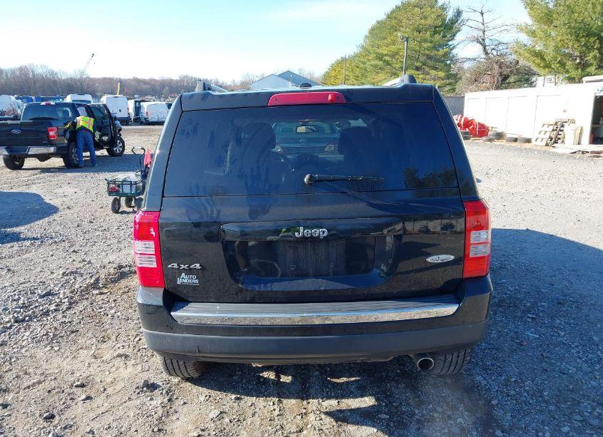 Photo 13 of 2017 Jeep Patriot HIGH ALTITUDE 4X4 (VIN 1C4NJRFB2HD165035)
