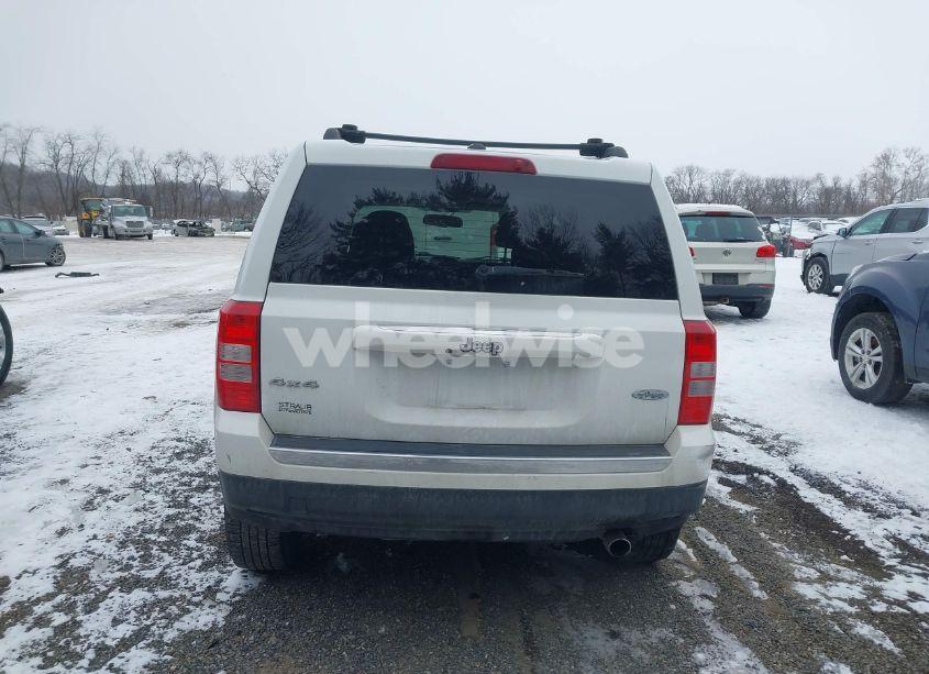 Photo 16 of 2017 Jeep Patriot HIGH ALTITUDE 4X4 (VIN 1C4NJRFB2HD205517)