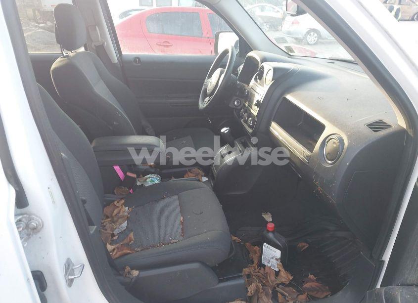 Photo 5 of 2012 Jeep Patriot LATITUDE (VIN 1C4NJRFB3CD574086)