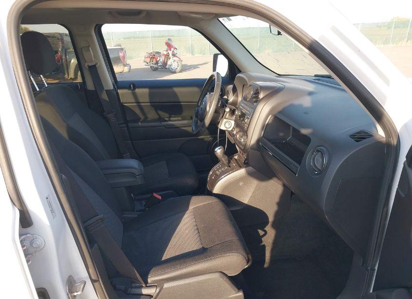 Photo 5 of 2012 Jeep Patriot LATITUDE (VIN 1C4NJRFB3CD630110)