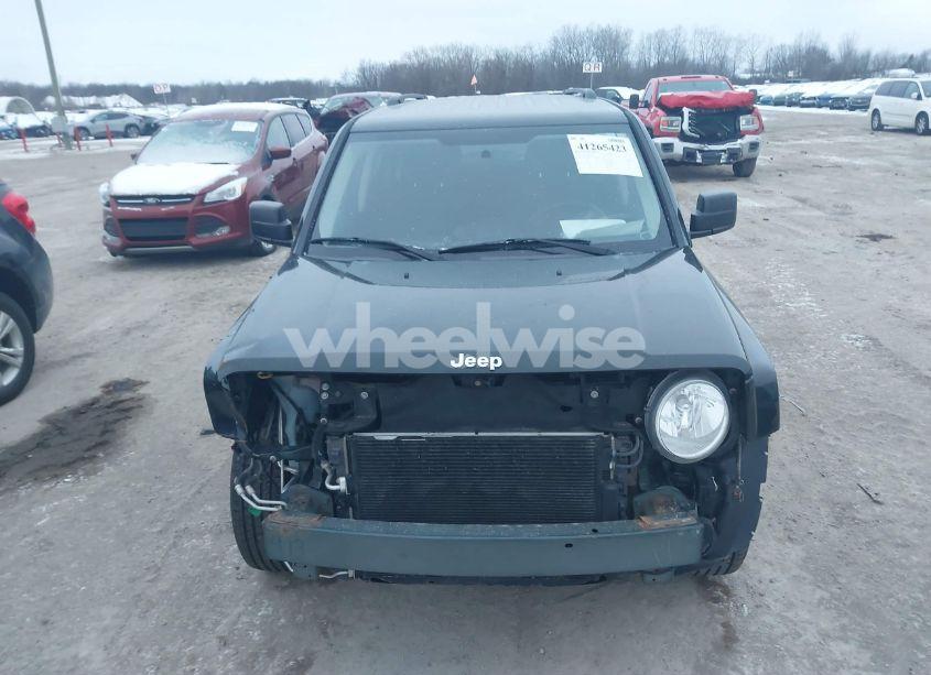 Photo 12 of 2013 Jeep Patriot LATITUDE (VIN 1C4NJRFB3DD174188)