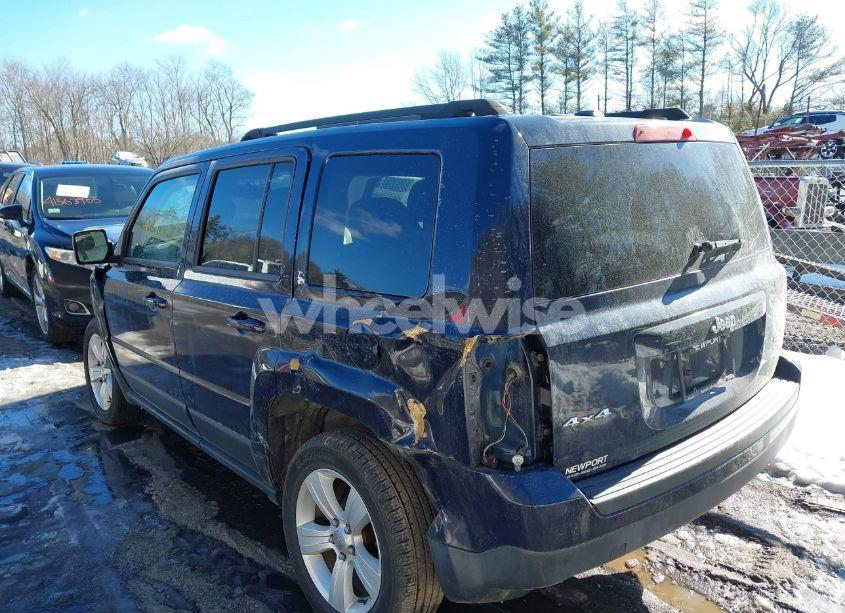 Photo 3 of 2013 Jeep Patriot LATITUDE (VIN 1C4NJRFB3DD279636)