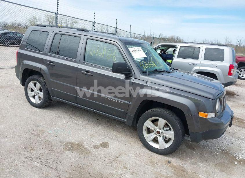 2014 Jeep Patriot LATITUDE (VIN 1C4NJRFB3ED731313) main photo