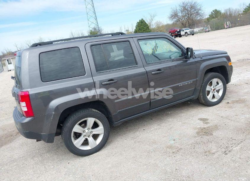 Photo 4 of 2014 Jeep Patriot LATITUDE (VIN 1C4NJRFB3ED731313)