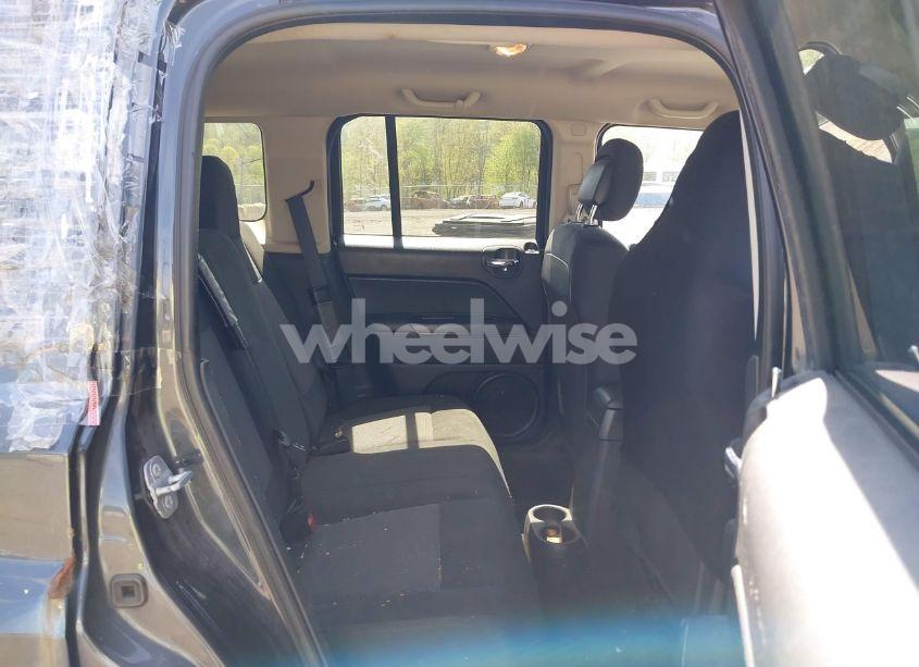 Photo 8 of 2014 Jeep Patriot LATITUDE (VIN 1C4NJRFB3ED803417)