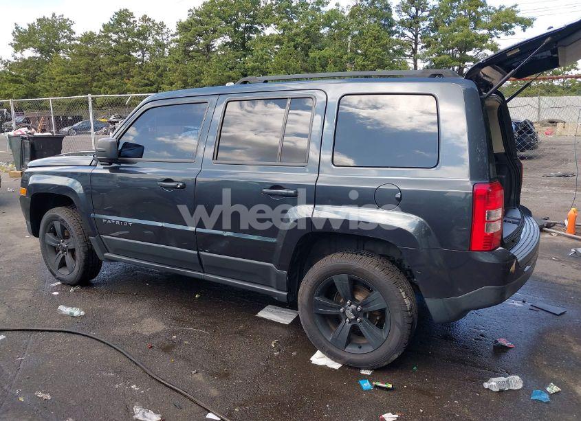 Photo 3 of 2014 Jeep Patriot LATITUDE (VIN 1C4NJRFB3ED821108)