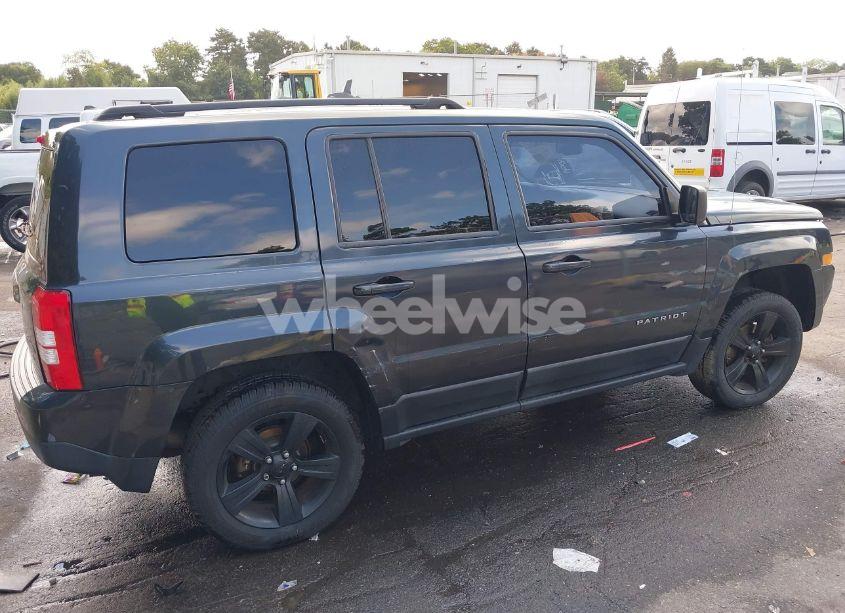 Photo 4 of 2014 Jeep Patriot LATITUDE (VIN 1C4NJRFB3ED821108)