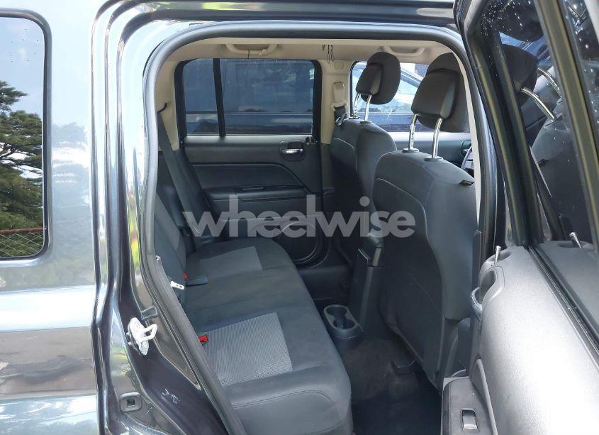Photo 8 of 2014 Jeep Patriot LATITUDE (VIN 1C4NJRFB3ED821108)