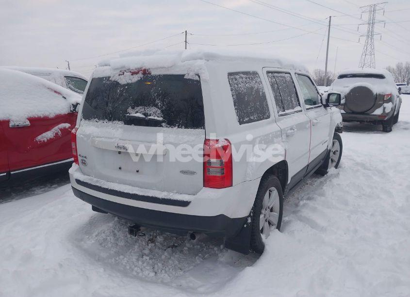 Photo 4 of 2015 Jeep Patriot LATITUDE (VIN 1C4NJRFB3FD169382)