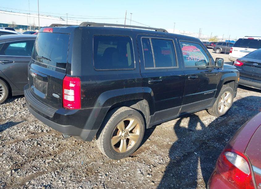 Photo 4 of 2015 Jeep Patriot LATITUDE (VIN 1C4NJRFB3FD239883)