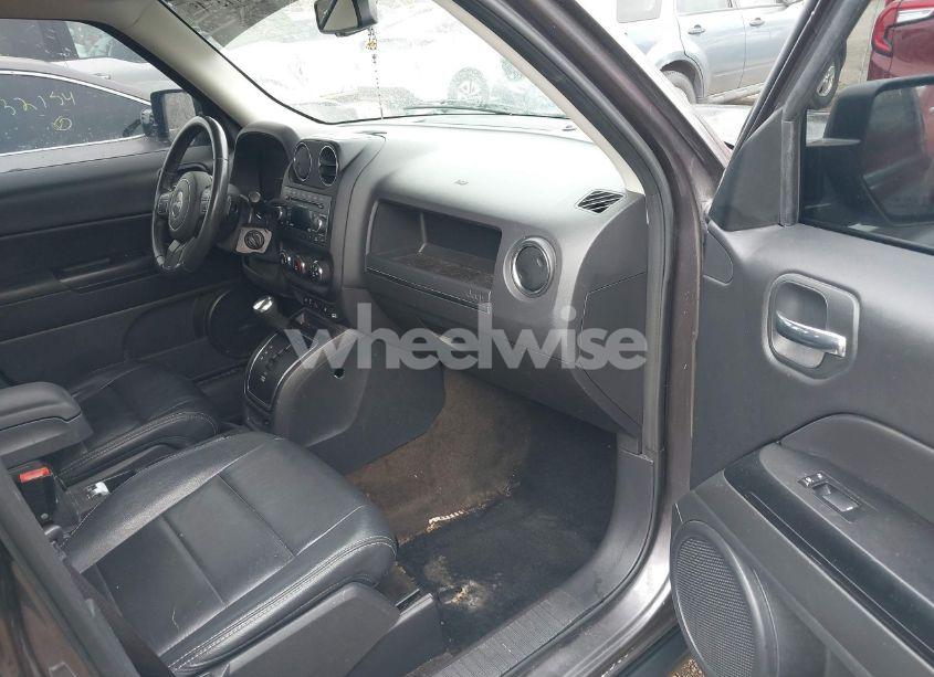 Photo 5 of 2016 Jeep Patriot HIGH ALTITUDE EDITION (VIN 1C4NJRFB3GD566916)