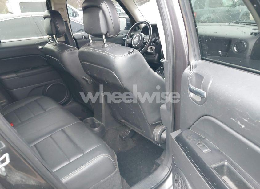 Photo 8 of 2016 Jeep Patriot HIGH ALTITUDE EDITION (VIN 1C4NJRFB3GD566916)