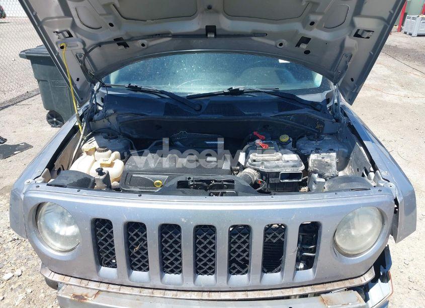 Photo 10 of 2016 Jeep Patriot LATITUDE (VIN 1C4NJRFB3GD767635)