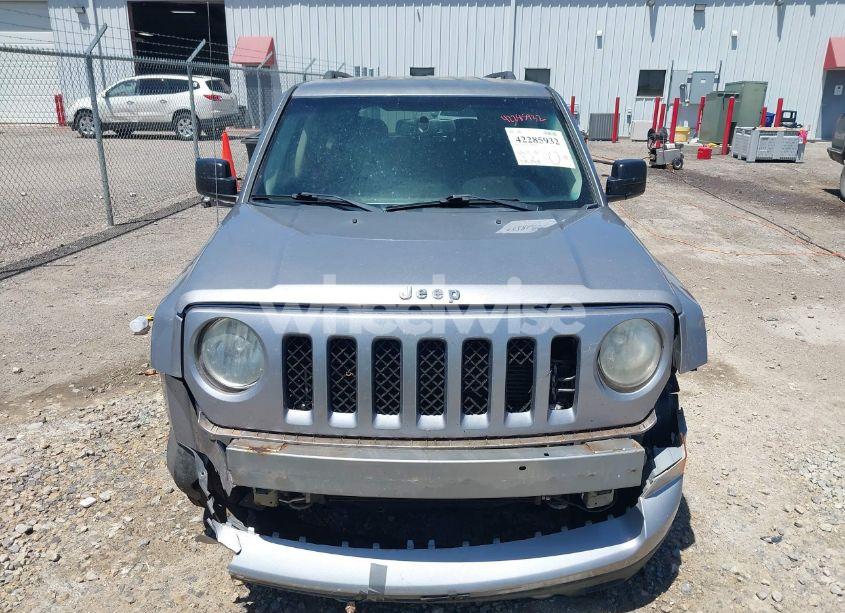 Photo 12 of 2016 Jeep Patriot LATITUDE (VIN 1C4NJRFB3GD767635)