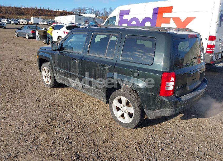 Photo 3 of 2013 Jeep Patriot LATITUDE (VIN 1C4NJRFB4DD174040)