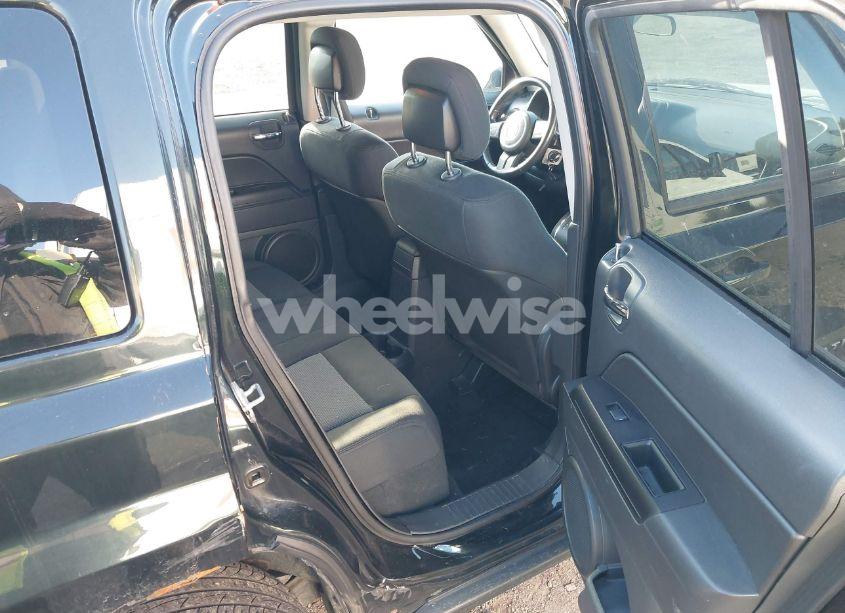 Photo 8 of 2013 Jeep Patriot LATITUDE (VIN 1C4NJRFB4DD174040)