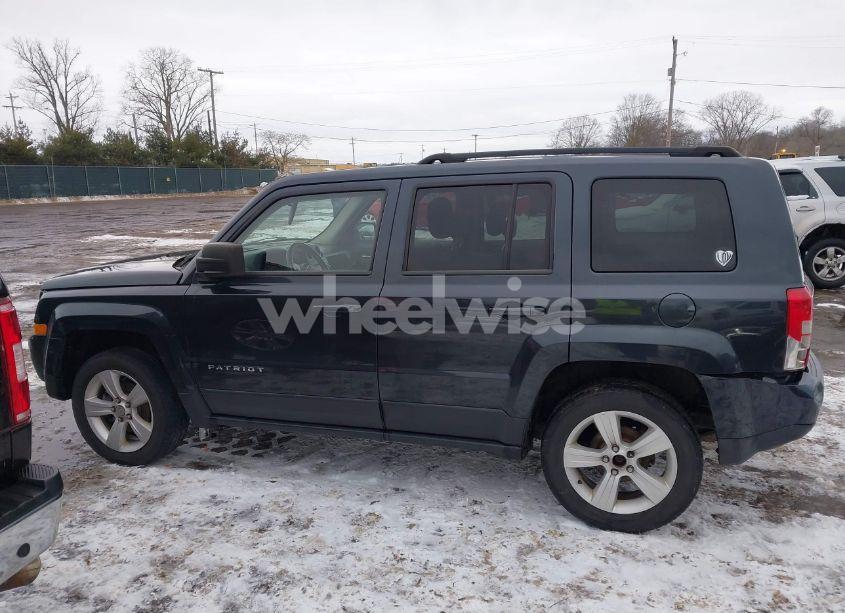 Photo 14 of 2014 Jeep Patriot LATITUDE (VIN 1C4NJRFB4ED616395)