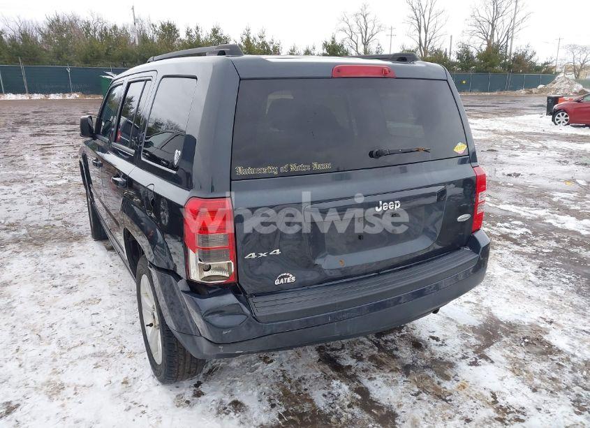 Photo 3 of 2014 Jeep Patriot LATITUDE (VIN 1C4NJRFB4ED616395)