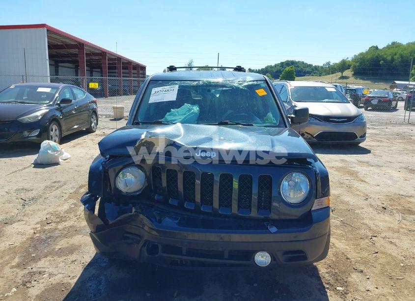 Photo 12 of 2014 Jeep Patriot LATITUDE (VIN 1C4NJRFB4ED660820)