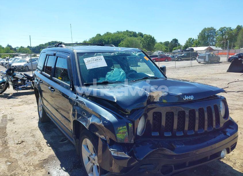 Photo 6 of 2014 Jeep Patriot LATITUDE (VIN 1C4NJRFB4ED660820)