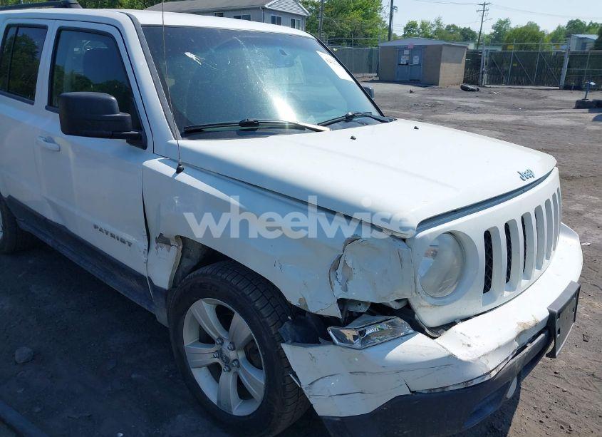 Photo 6 of 2014 Jeep Patriot LATITUDE (VIN 1C4NJRFB4ED664561)