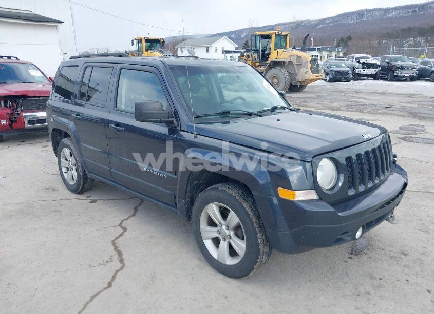 2014 Jeep Patriot LATITUDE (VIN 1C4NJRFB4ED761310) main photo
