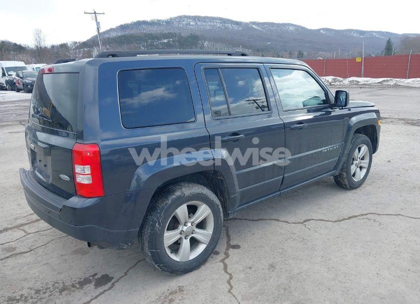 Photo 4 of 2014 Jeep Patriot LATITUDE (VIN 1C4NJRFB4ED761310)