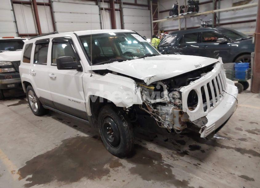 2014 Jeep Patriot LATITUDE (VIN 1C4NJRFB4ED762537) main photo