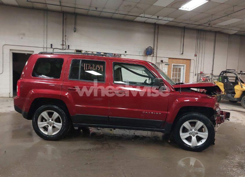 Photo 14 of 2014 Jeep Patriot LATITUDE (VIN 1C4NJRFB4ED884900)