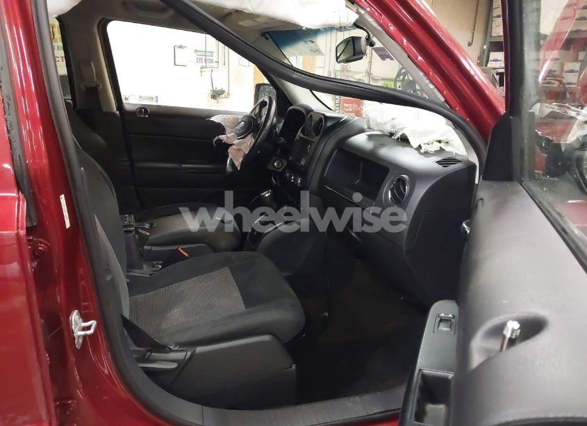 Photo 5 of 2014 Jeep Patriot LATITUDE (VIN 1C4NJRFB4ED884900)