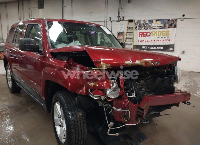 Photo 6 of 2014 Jeep Patriot LATITUDE (VIN 1C4NJRFB4ED884900)