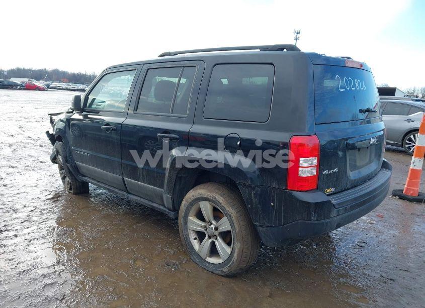 Photo 3 of 2015 Jeep Patriot LATITUDE (VIN 1C4NJRFB4FD202826)