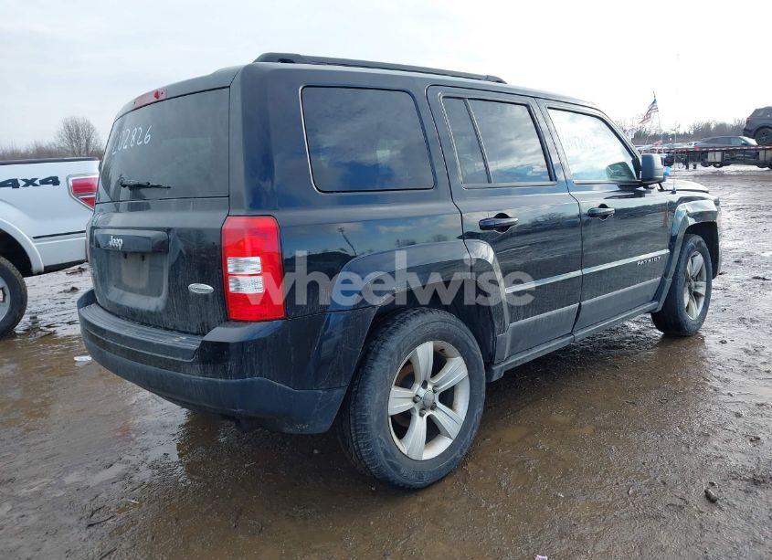 Photo 4 of 2015 Jeep Patriot LATITUDE (VIN 1C4NJRFB4FD202826)