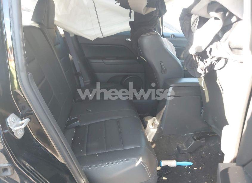 Photo 8 of 2016 Jeep Patriot HIGH ALTITUDE EDITION (VIN 1C4NJRFB4GD580551)