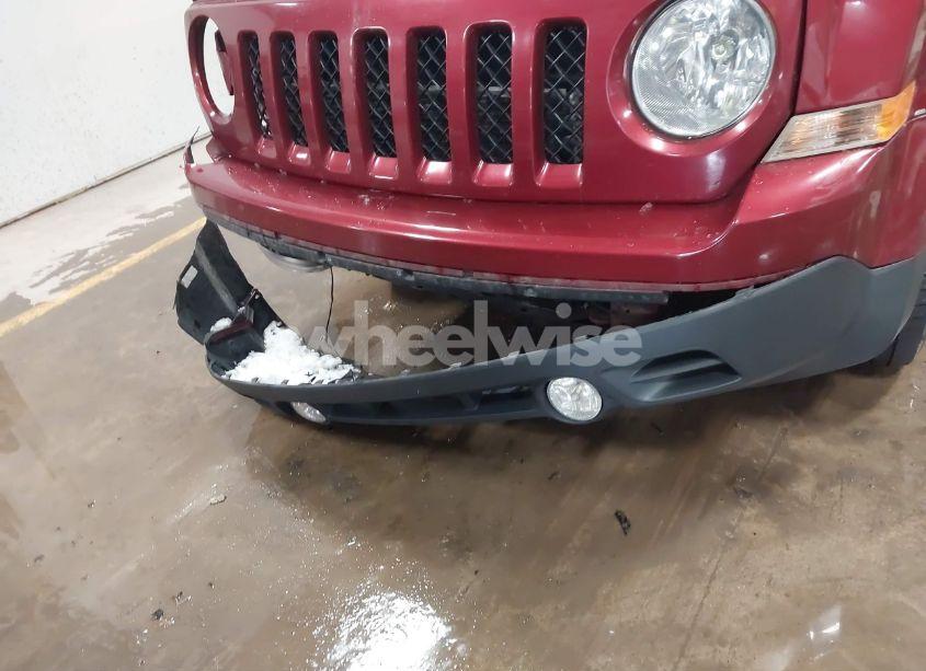 Photo 6 of 2016 Jeep Patriot LATITUDE (VIN 1C4NJRFB4GD594577)