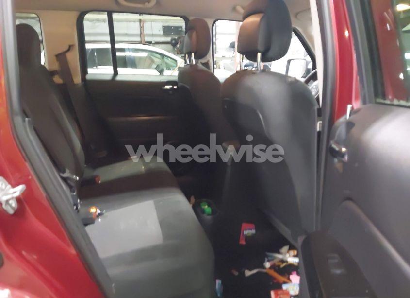 Photo 8 of 2016 Jeep Patriot LATITUDE (VIN 1C4NJRFB4GD594577)