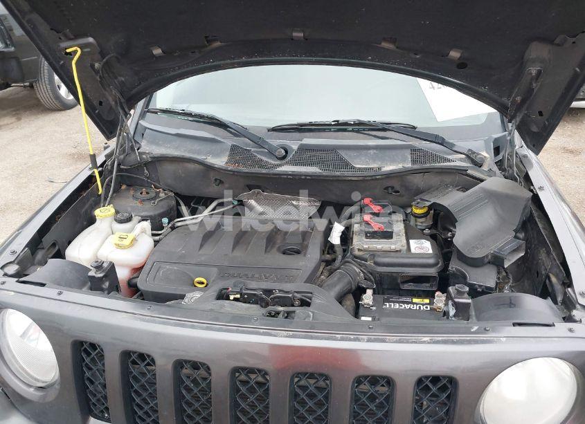 Photo 10 of 2016 Jeep Patriot LATITUDE (VIN 1C4NJRFB4GD617114)