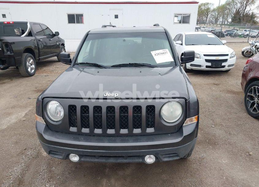 Photo 13 of 2016 Jeep Patriot LATITUDE (VIN 1C4NJRFB4GD617114)