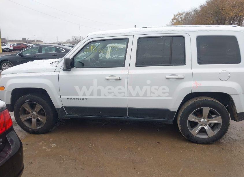 Photo 14 of 2016 Jeep Patriot HIGH ALTITUDE EDITION (VIN 1C4NJRFB4GD639081)