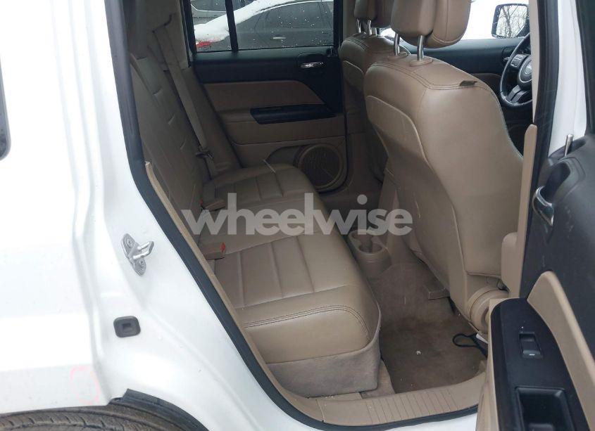 Photo 8 of 2016 Jeep Patriot HIGH ALTITUDE EDITION (VIN 1C4NJRFB4GD639081)